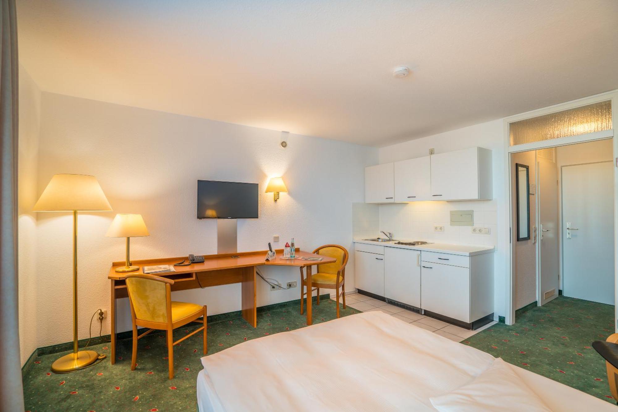 Airporthotel Residenz Steinenbronn Extérieur photo