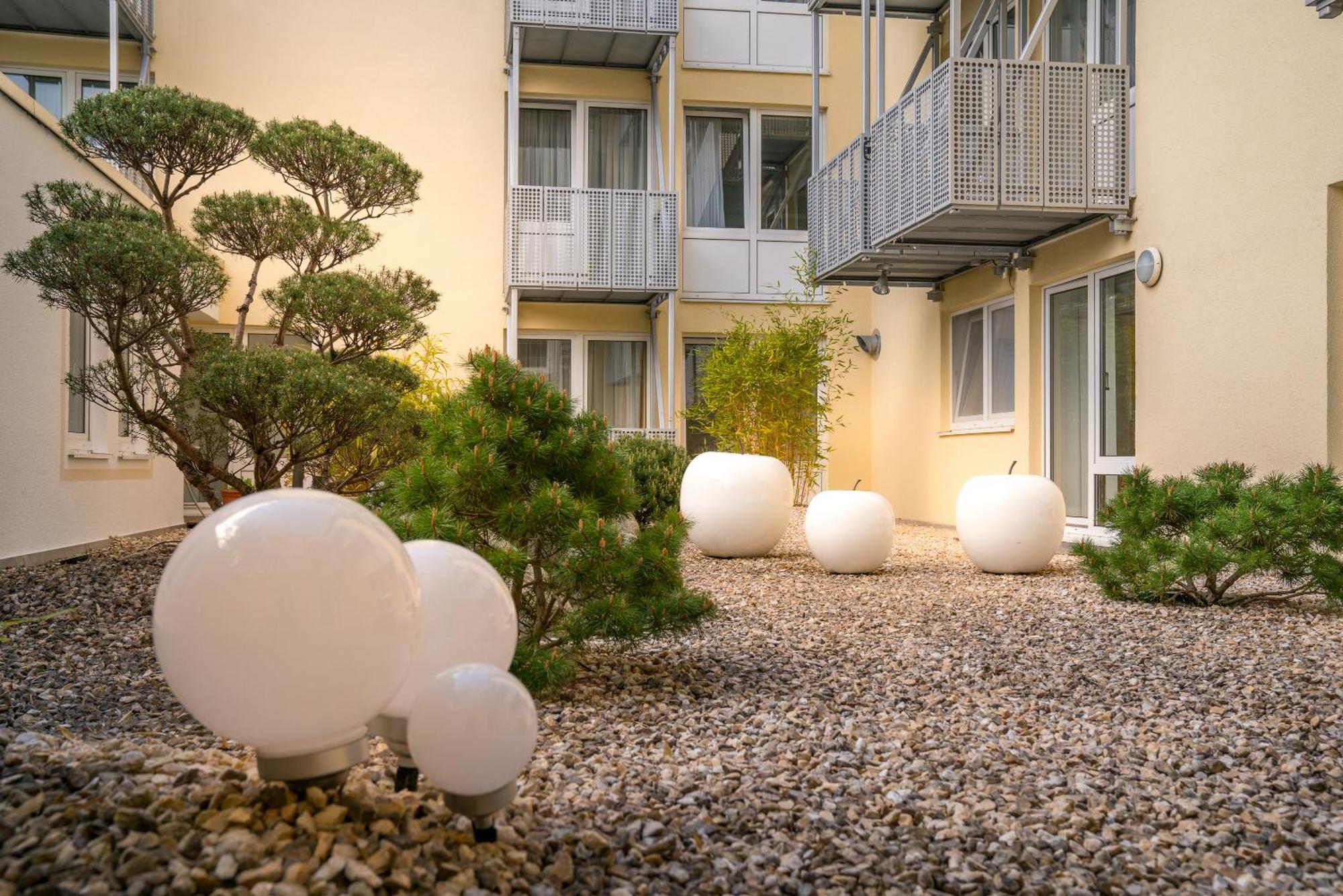 Airporthotel Residenz Steinenbronn Extérieur photo