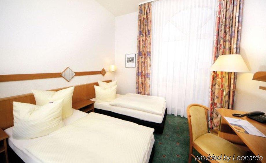 Airporthotel Residenz Steinenbronn Extérieur photo