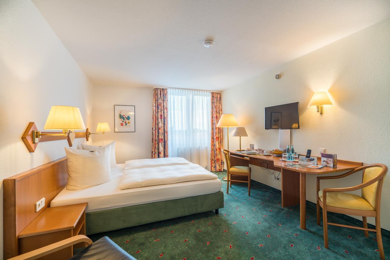Airporthotel Residenz Steinenbronn Extérieur photo