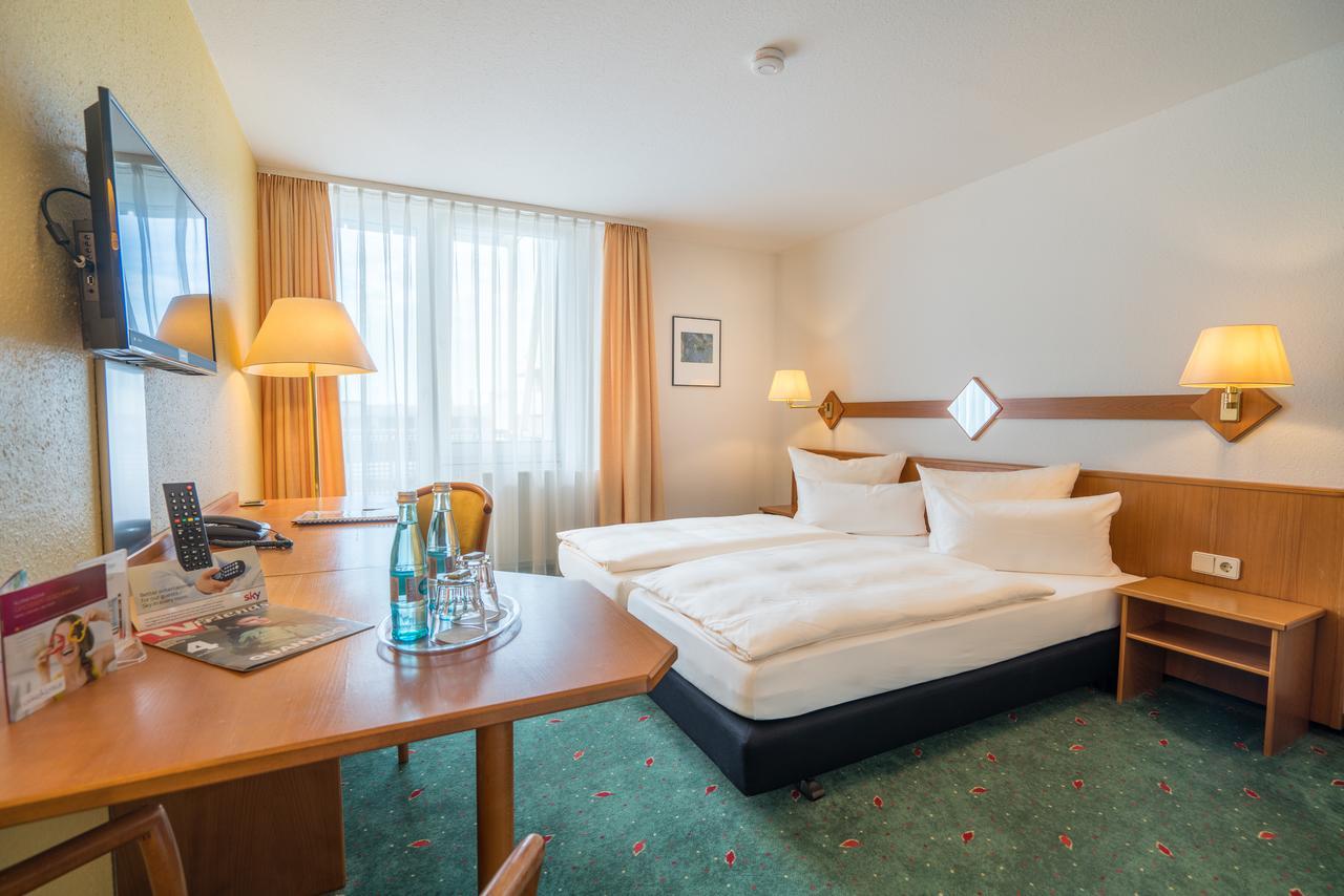 Airporthotel Residenz Steinenbronn Extérieur photo